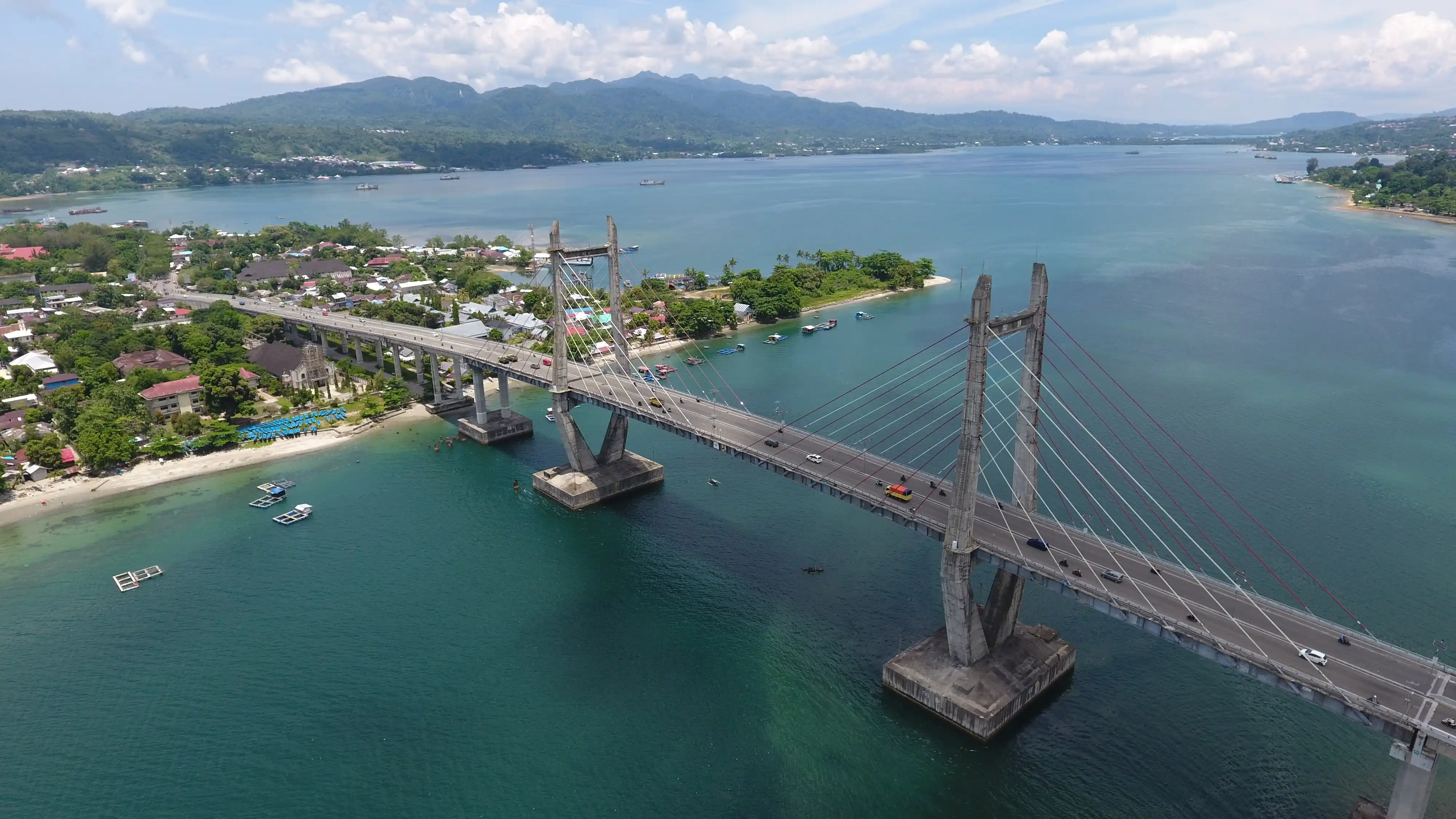 Struktur Jembatan Merah Putih Ambon